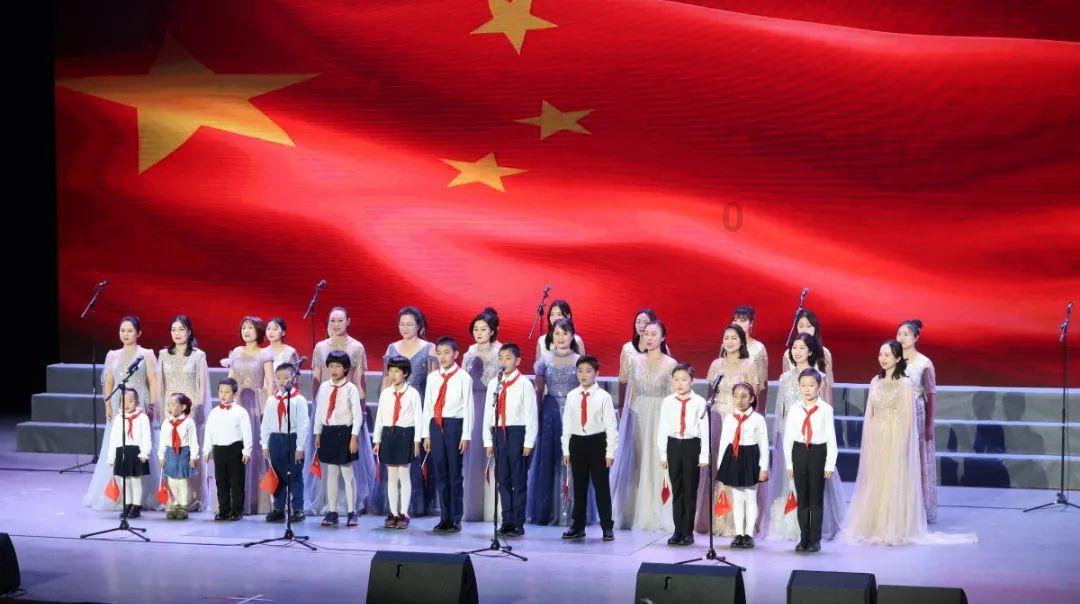 长沙财经学校和长沙电子工业学校哪个好？游戏画面
