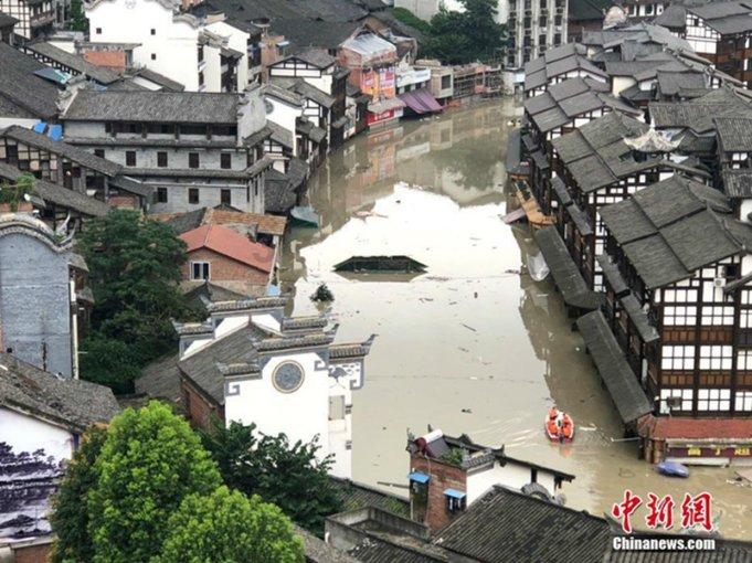 被困的小恶魔